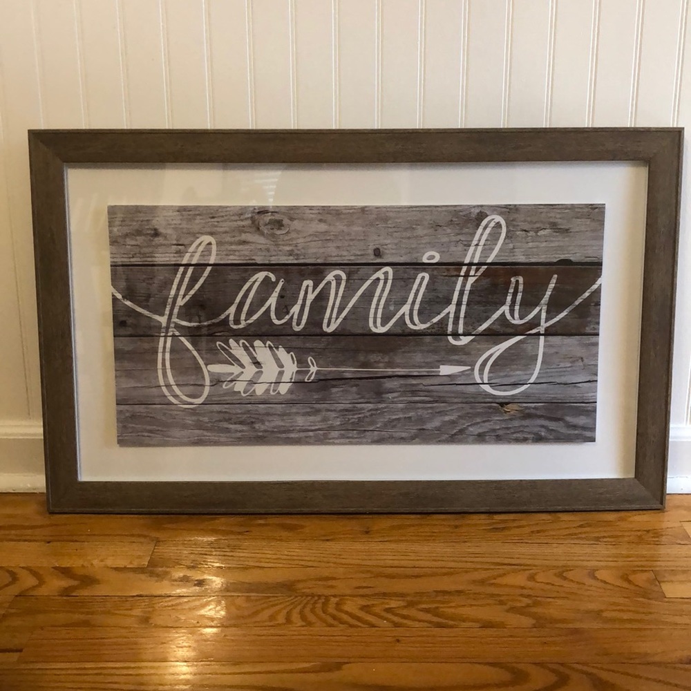 Arched Faux Wood “family” frame